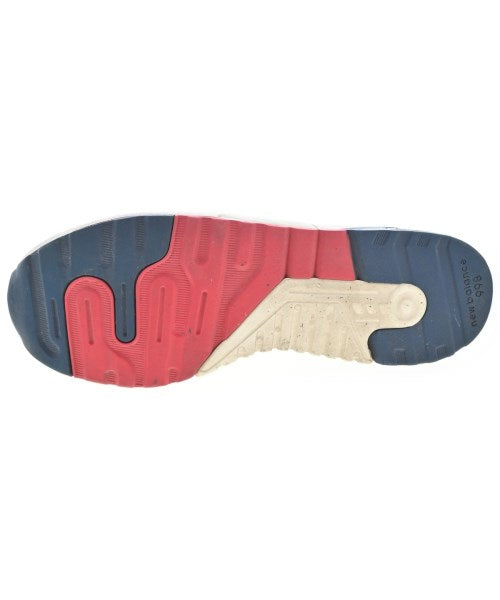 New Balance รองเท้าผ้าใบ