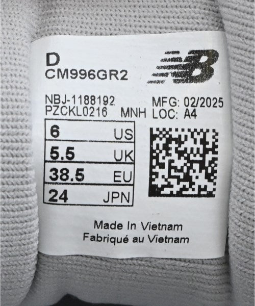 New Balance รองเท้าผ้าใบ