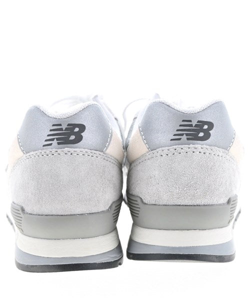 New Balance รองเท้าผ้าใบ
