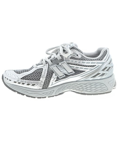 New Balance รองเท้าผ้าใบ