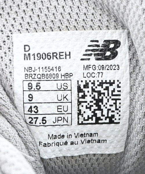 New Balance รองเท้าผ้าใบ