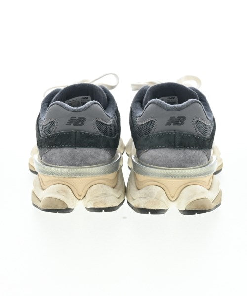 New Balance รองเท้าผ้าใบ