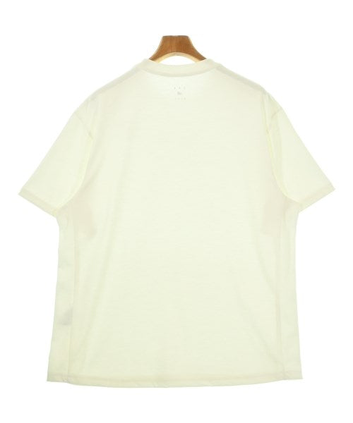 New Balance เสื้อยืด/เสื้อท็อปส์