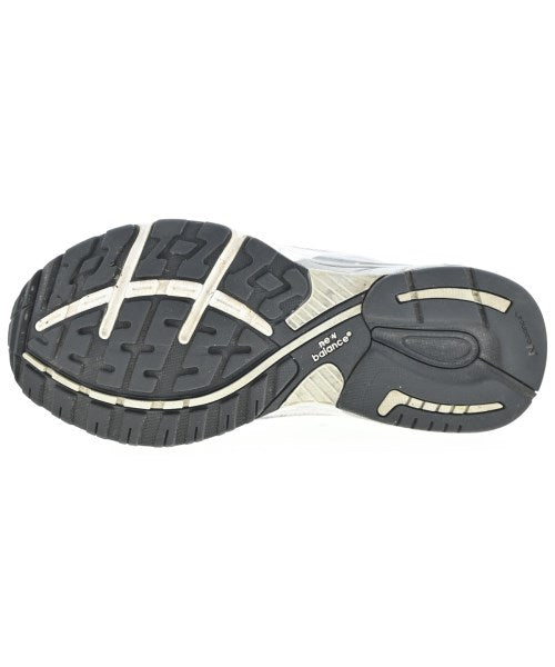 New Balance รองเท้าผ้าใบ