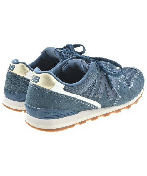 New Balance รองเท้าผ้าใบ