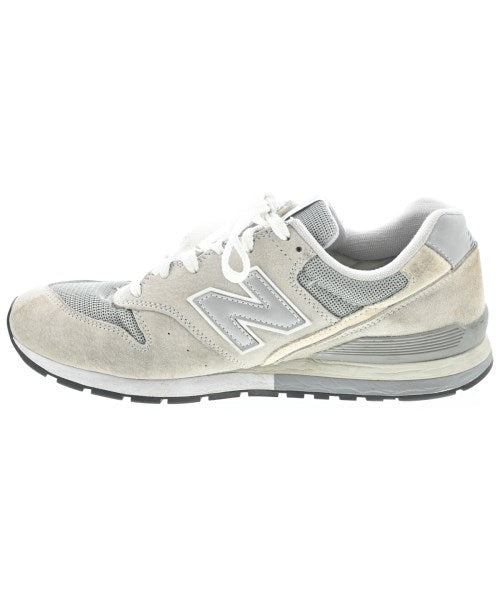 New Balance รองเท้าผ้าใบ