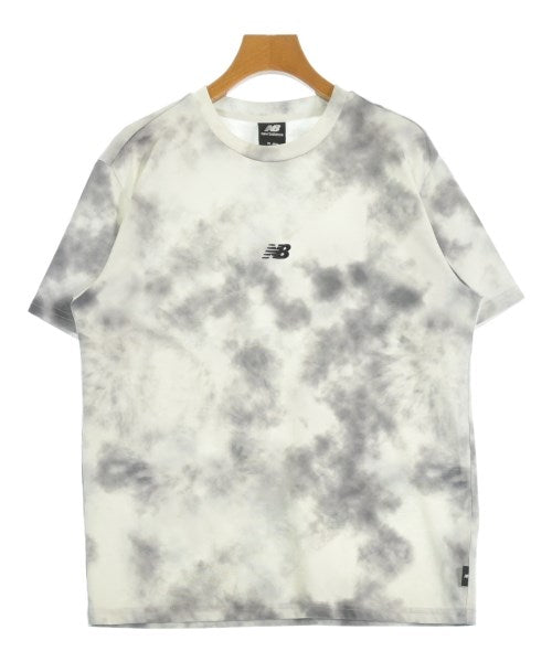New Balance เสื้อยืด/เสื้อท็อปส์