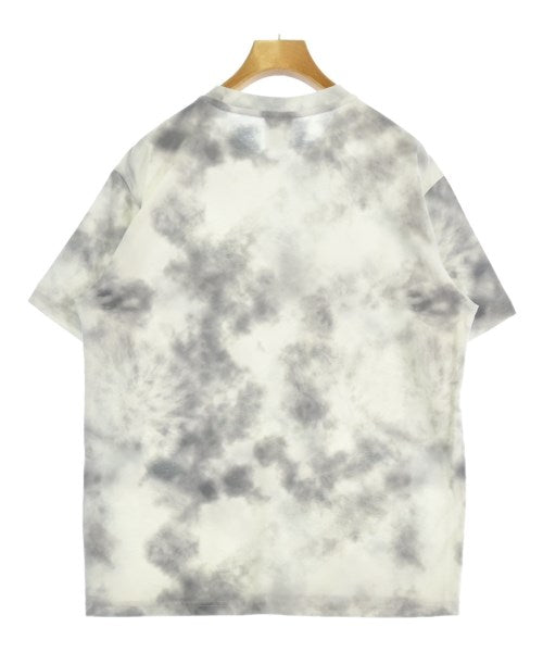 New Balance เสื้อยืด/เสื้อท็อปส์