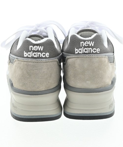 New Balance รองเท้าผ้าใบ