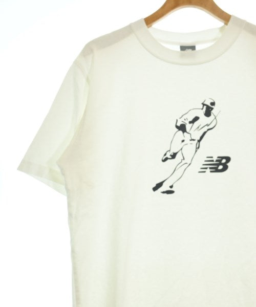 New Balance เสื้อยืด/เสื้อท็อปส์
