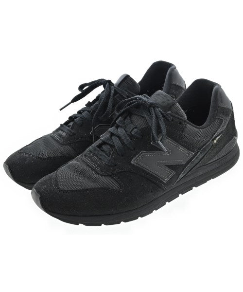New Balance รองเท้าผ้าใบ