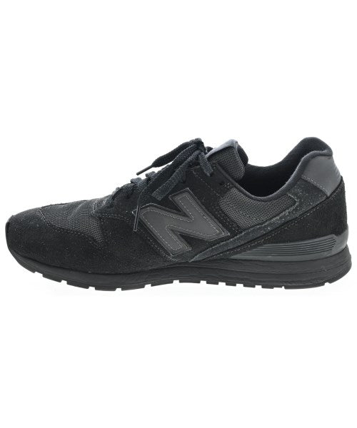 New Balance รองเท้าผ้าใบ
