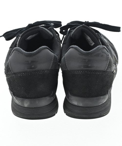 New Balance รองเท้าผ้าใบ