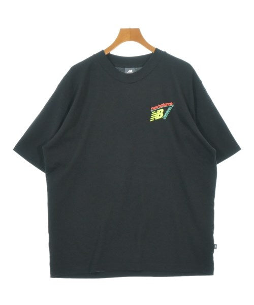 New Balance เสื้อยืด/เสื้อท็อปส์