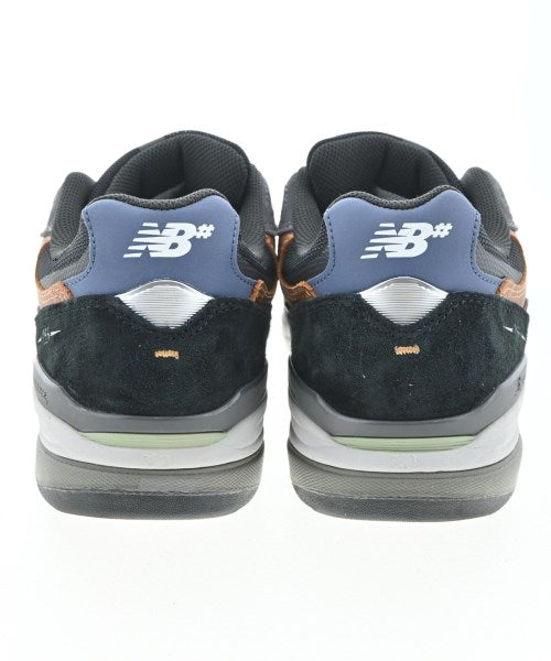 New Balance รองเท้าผ้าใบ