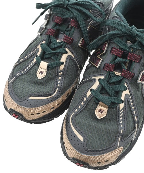 KITH รองเท้าผ้าใบ
