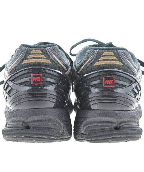 KITH รองเท้าผ้าใบ