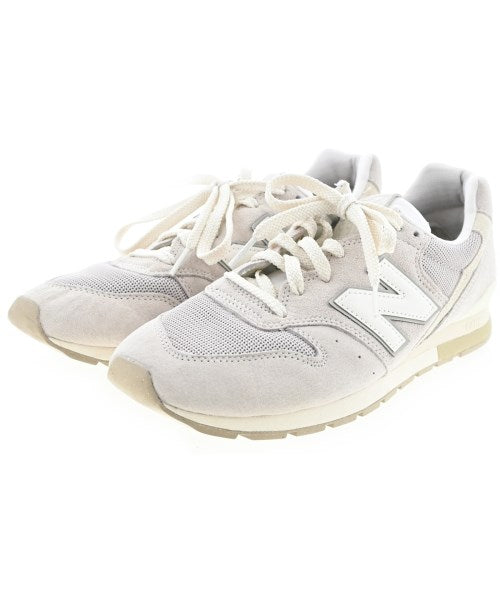 New Balance รองเท้าผ้าใบ