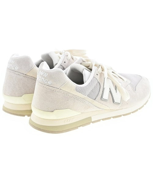 New Balance รองเท้าผ้าใบ