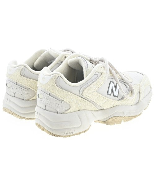 New Balance รองเท้าผ้าใบ