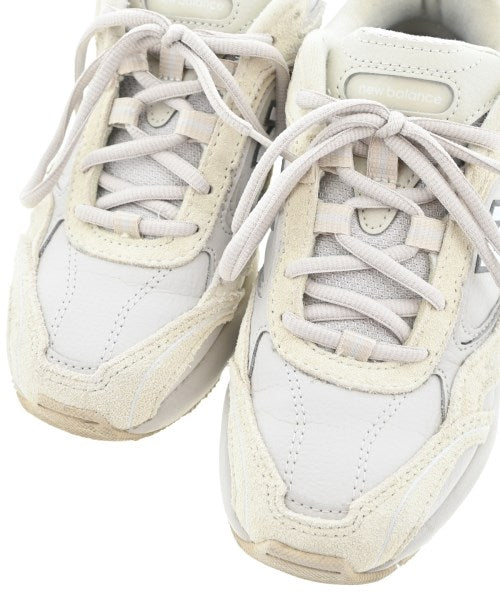 New Balance รองเท้าผ้าใบ