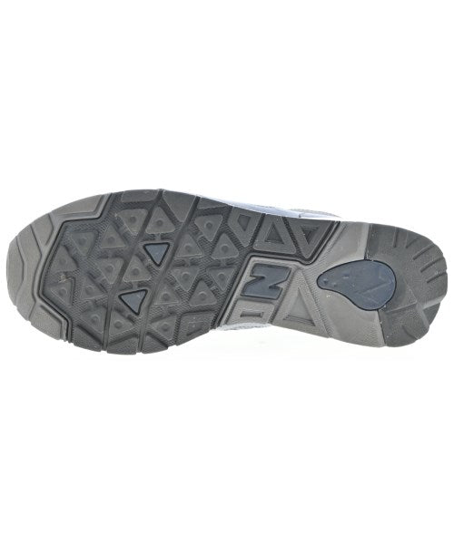 New Balance รองเท้าผ้าใบ