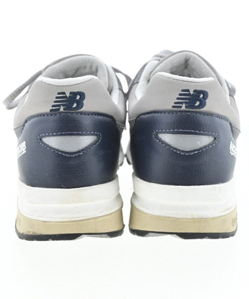 New Balance รองเท้าผ้าใบ