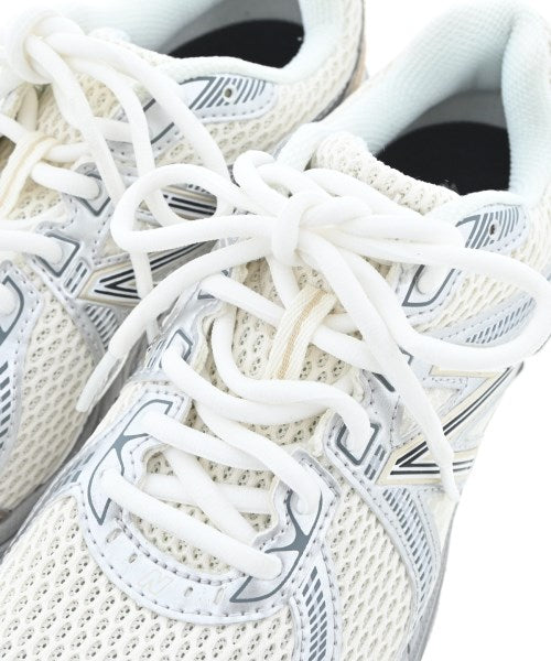 New Balance รองเท้าผ้าใบ