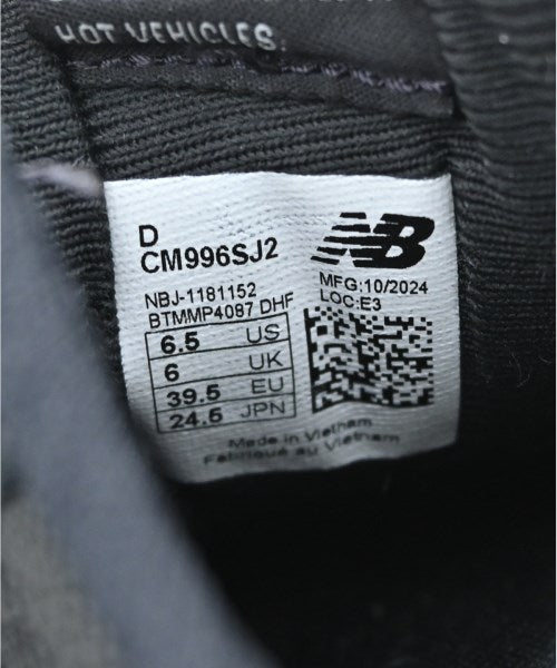 New Balance รองเท้าผ้าใบ