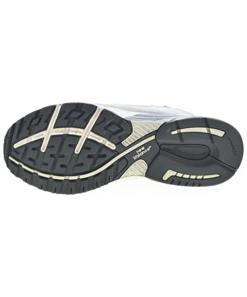 New Balance รองเท้าผ้าใบ