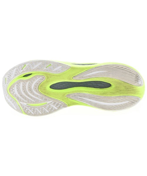 New Balance รองเท้าผ้าใบ