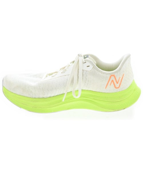 New Balance รองเท้าผ้าใบ