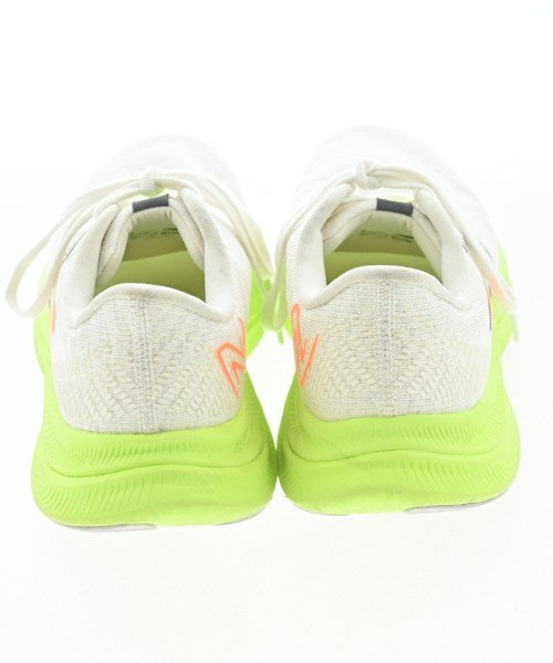 New Balance รองเท้าผ้าใบ