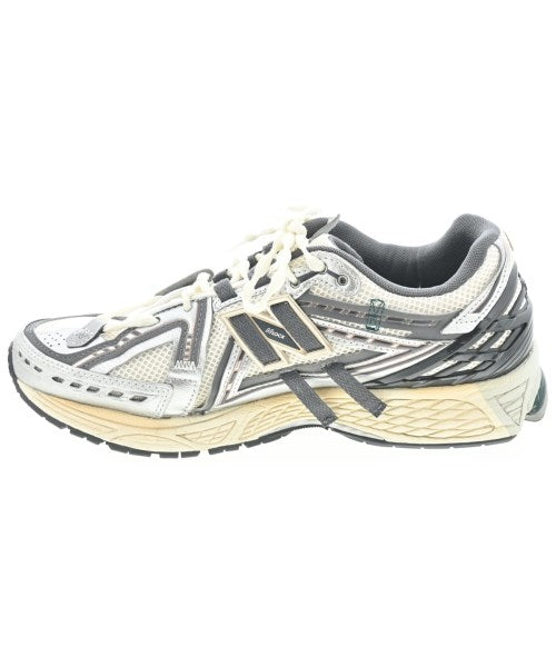 New Balance รองเท้าผ้าใบ