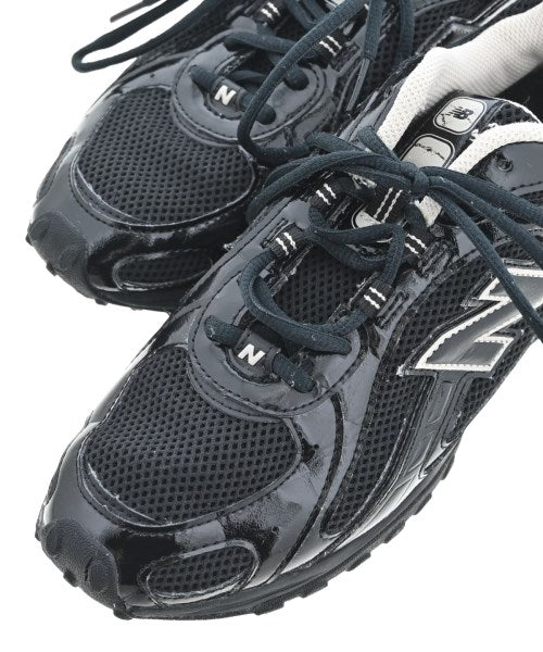 New Balance รองเท้าผ้าใบ