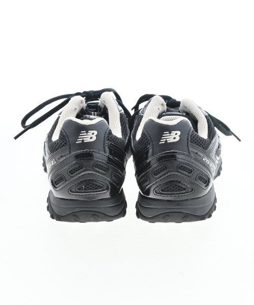 New Balance รองเท้าผ้าใบ