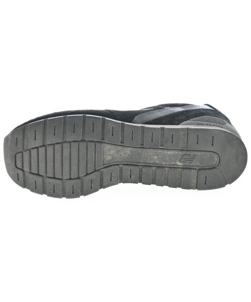 New Balance รองเท้าผ้าใบ