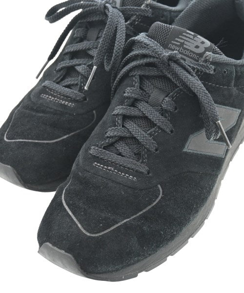 New Balance รองเท้าผ้าใบ
