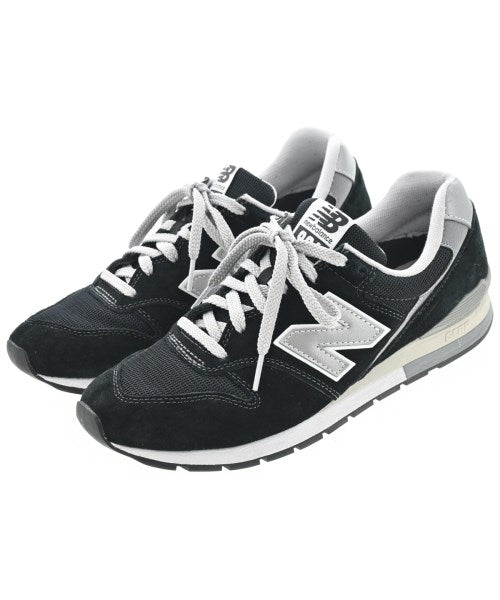 New Balance รองเท้าผ้าใบ