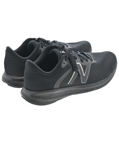 New Balance รองเท้าผ้าใบ