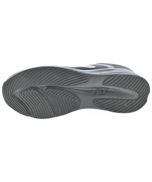 New Balance รองเท้าผ้าใบ