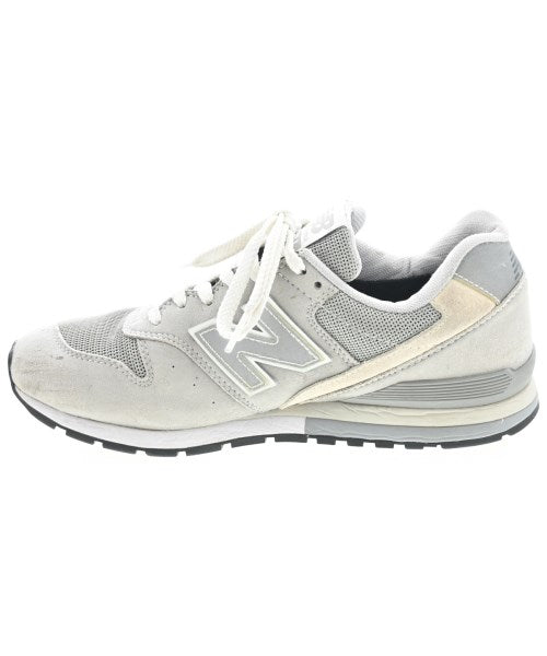 New Balance รองเท้าผ้าใบ