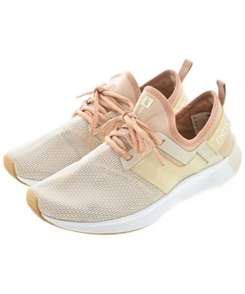New Balance รองเท้าผ้าใบ