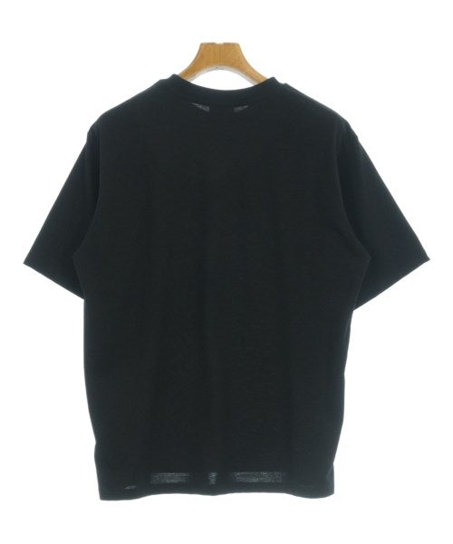 New Balance เสื้อยืด/เสื้อท็อปส์