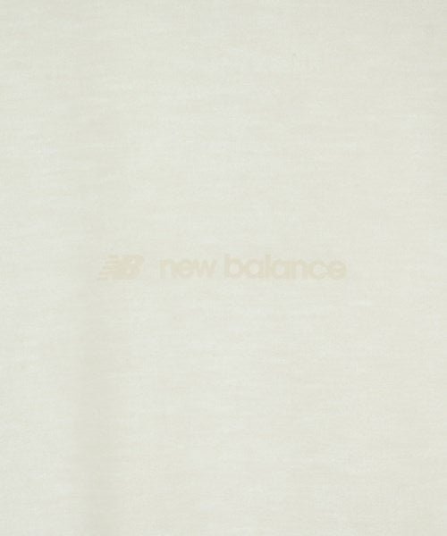 New Balance เสื้อยืด/เสื้อท็อปส์