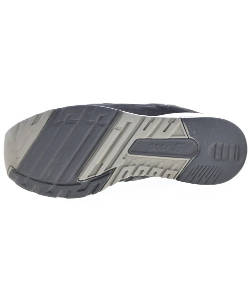 New Balance รองเท้าผ้าใบ