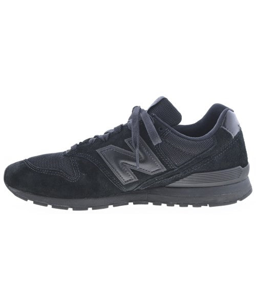 New Balance รองเท้าผ้าใบ