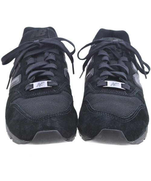 New Balance รองเท้าผ้าใบ