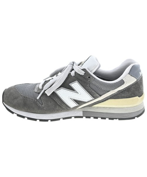 New Balance รองเท้าผ้าใบ