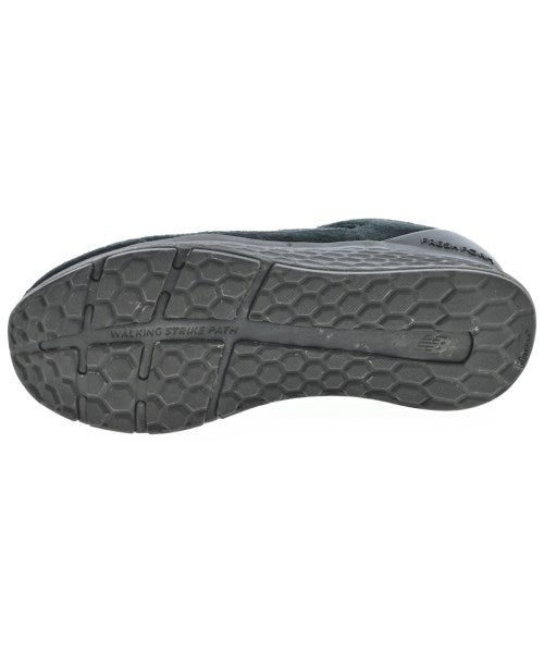 New Balance รองเท้าผ้าใบ